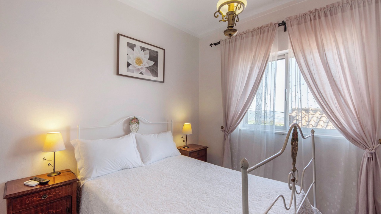 Photo of Bedroom in Provesende