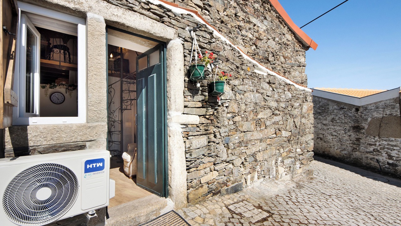Photo of Outdoor in Provesende