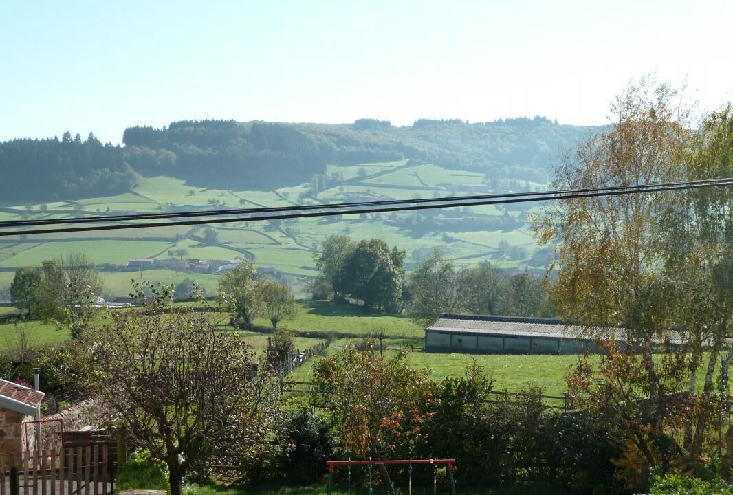 Photo of Outdoor in Matour