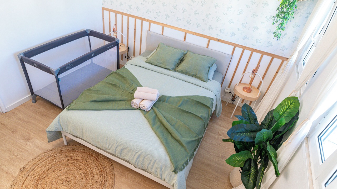 Photo of Bedroom in Linda-a-Velha