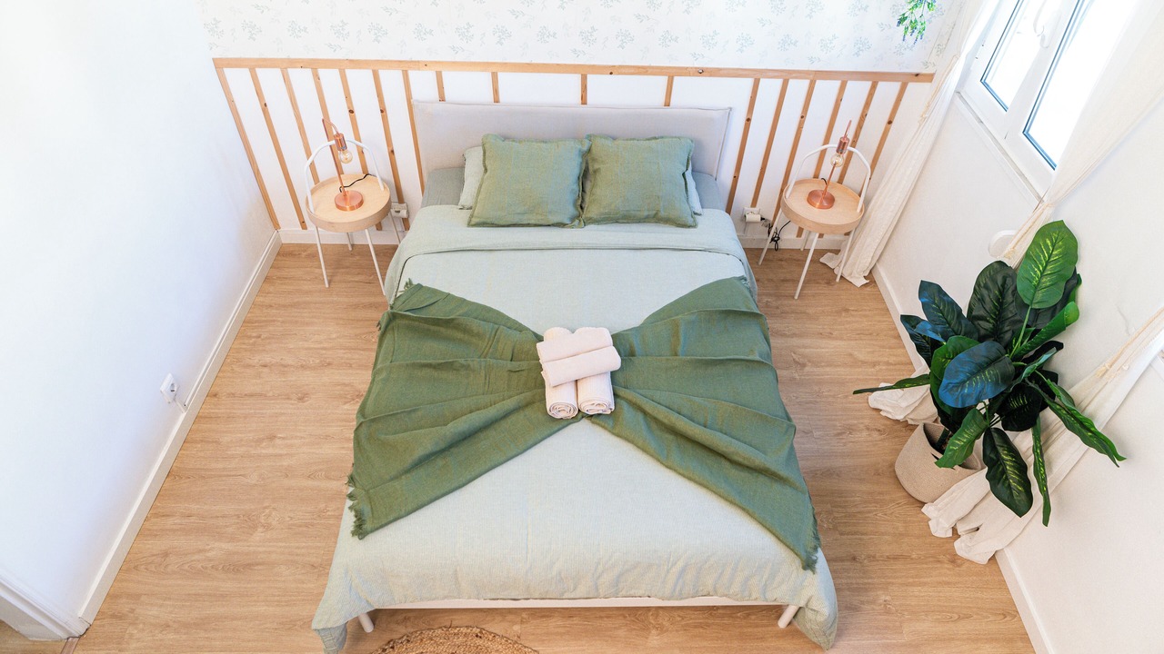 Photo of Bedroom in Linda-a-Velha