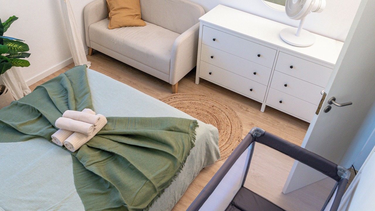 Photo of Bedroom in Linda-a-Velha