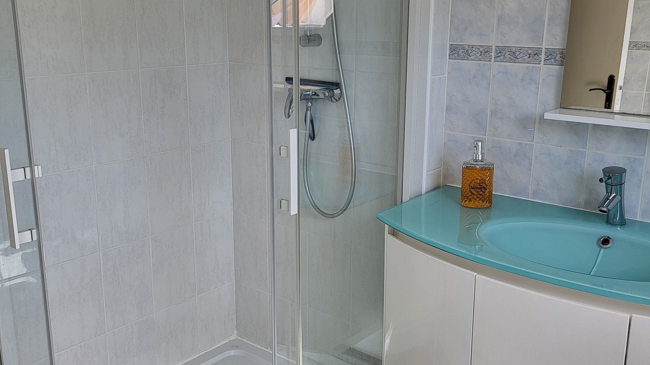 Photo of Bathroom in Plomodiern