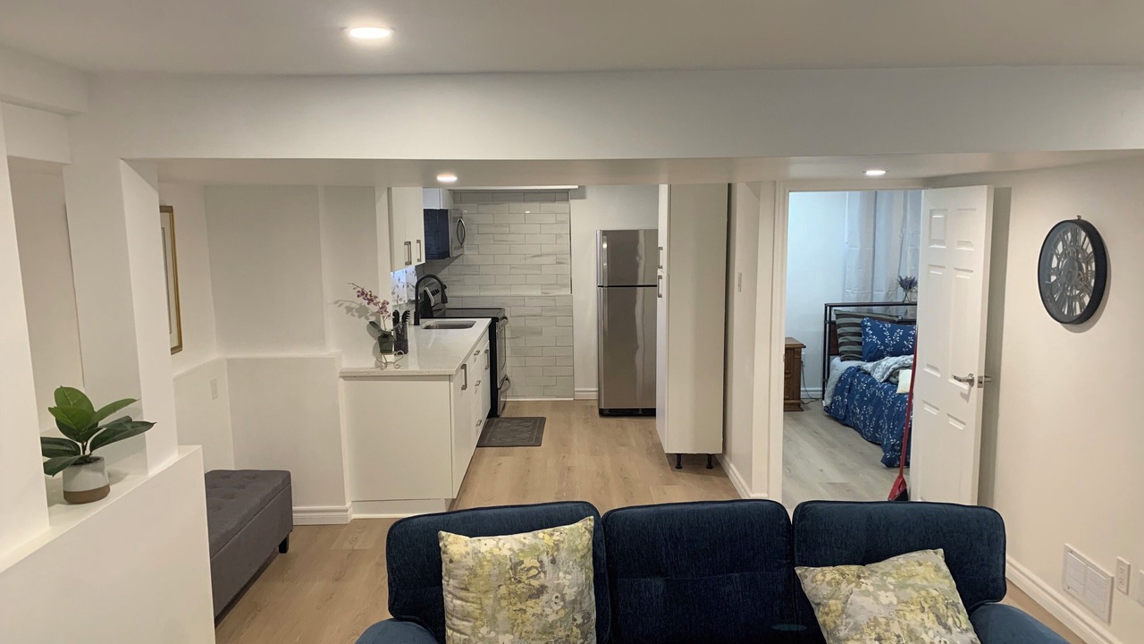 Photo of Livingroom in Ajax