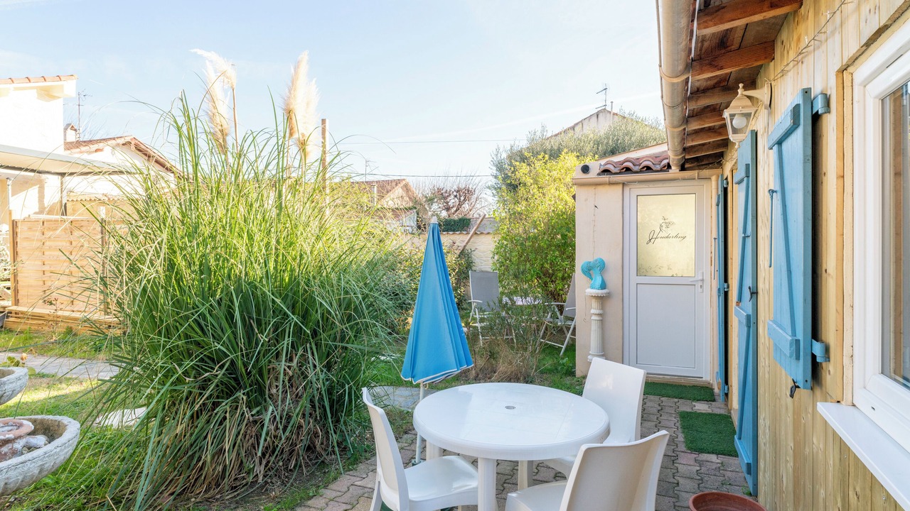 Photo of Outdoor in Route d'Arles