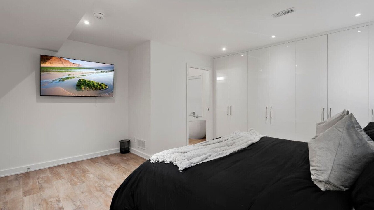 Photo of Bedroom in Downtown