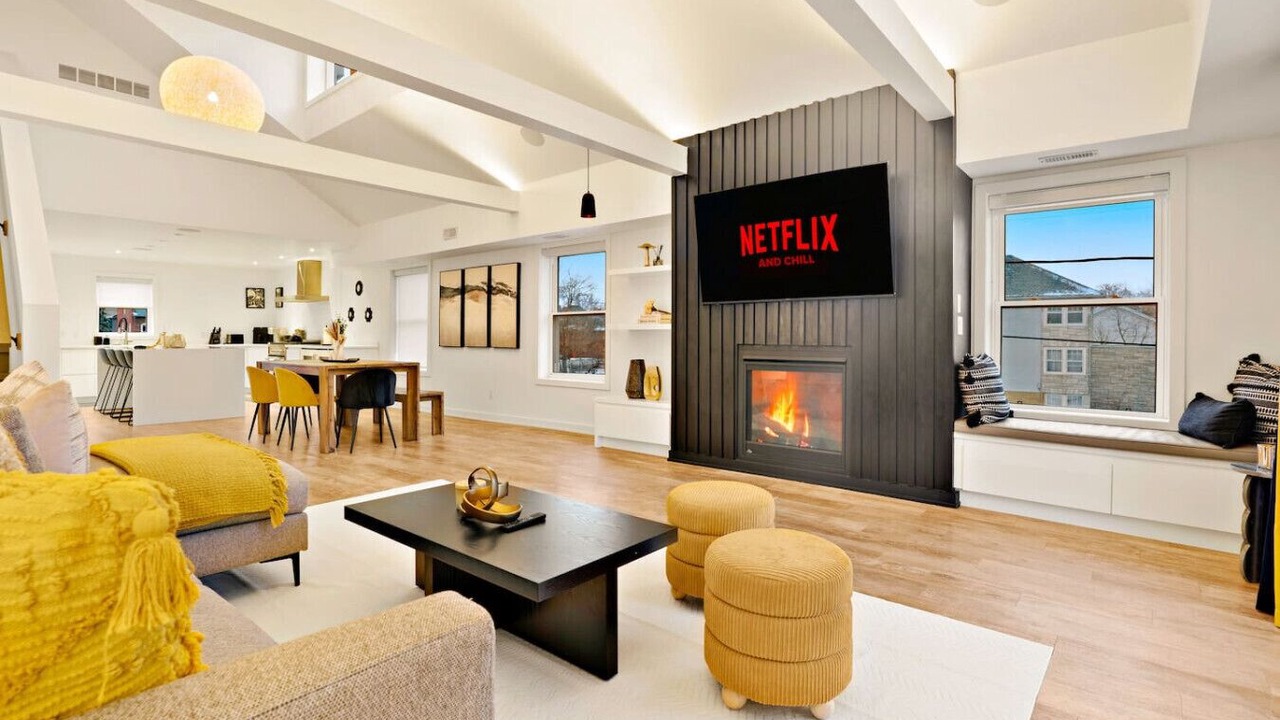 Photo of Livingroom in Downtown