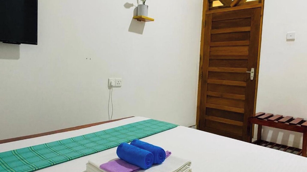 Photo of Bedroom in Debarawewa