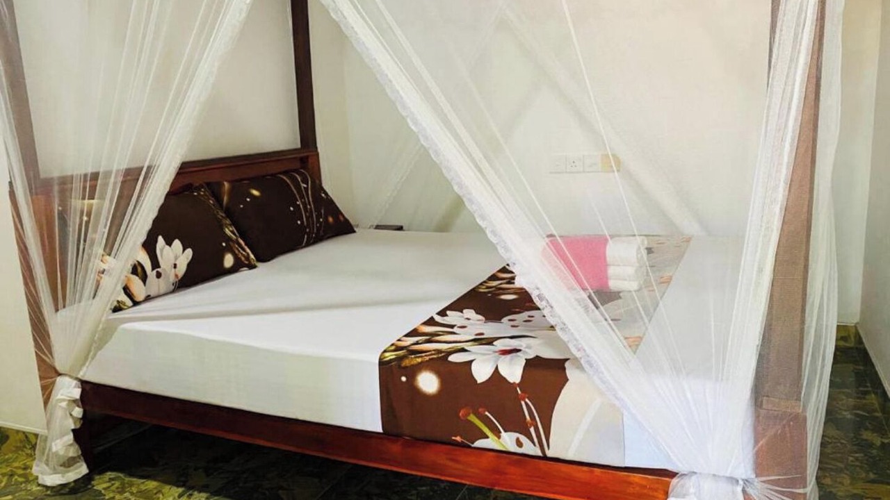 Photo of Bedroom in Debarawewa