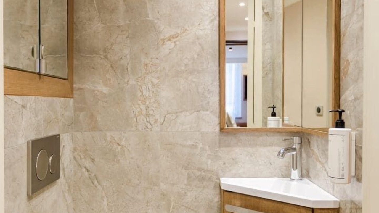 Photo of Bathroom in Quartier du Faubourg-Montmartre