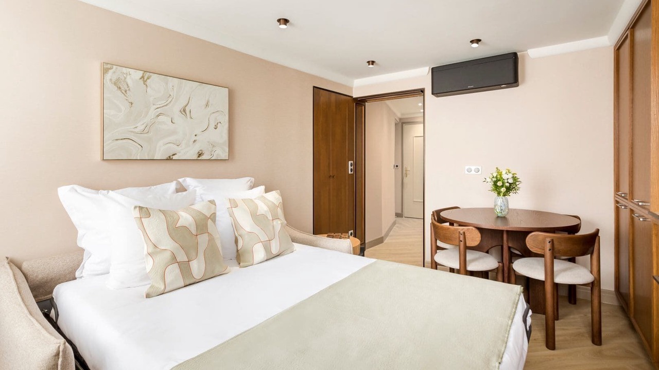 Photo of Bedroom in Quartier du Faubourg-Montmartre