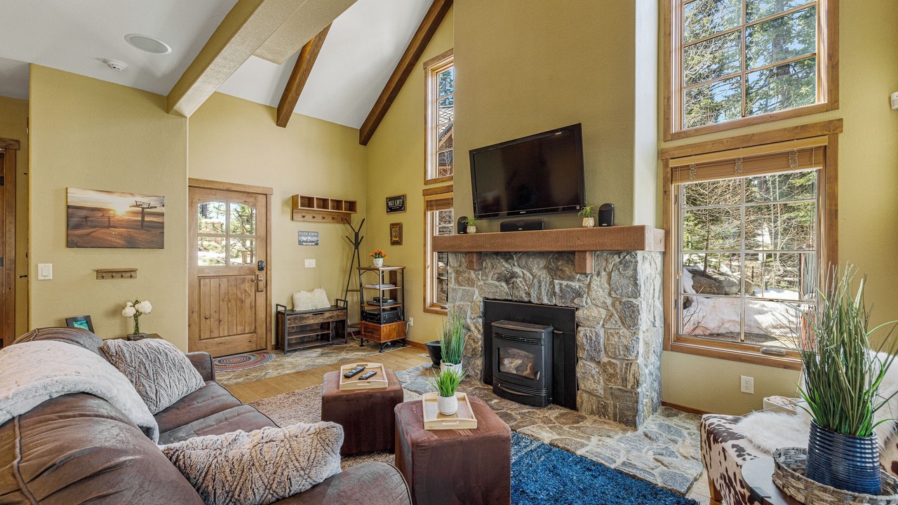 Photo of Bedroom in Tamarack Resort