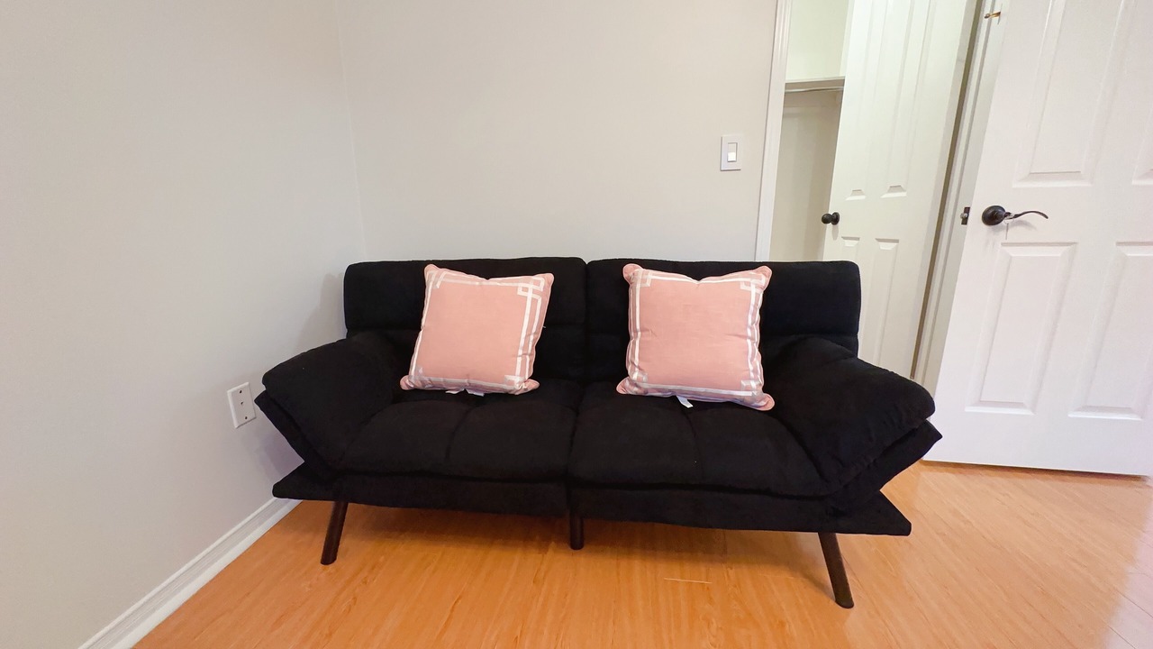 Photo of Livingroom in Markham