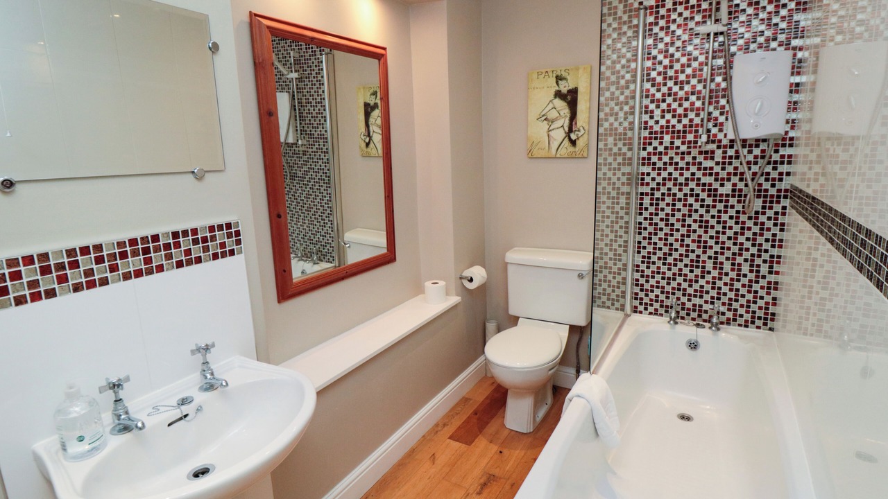 Photo of Bathroom in Rosedale Abbey