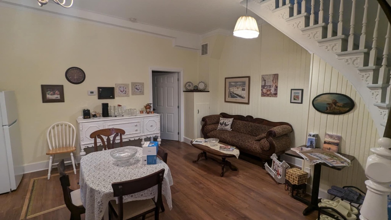 Photo of Livingroom in Vankleek Hill