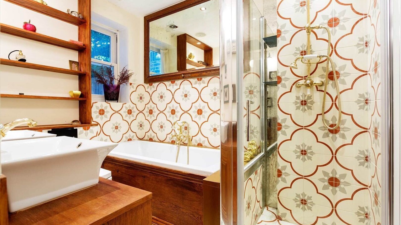 Photo of Bathroom in St. Helen's