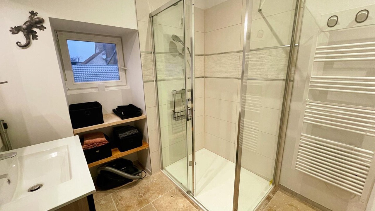 Photo of Bathroom in Sublaines