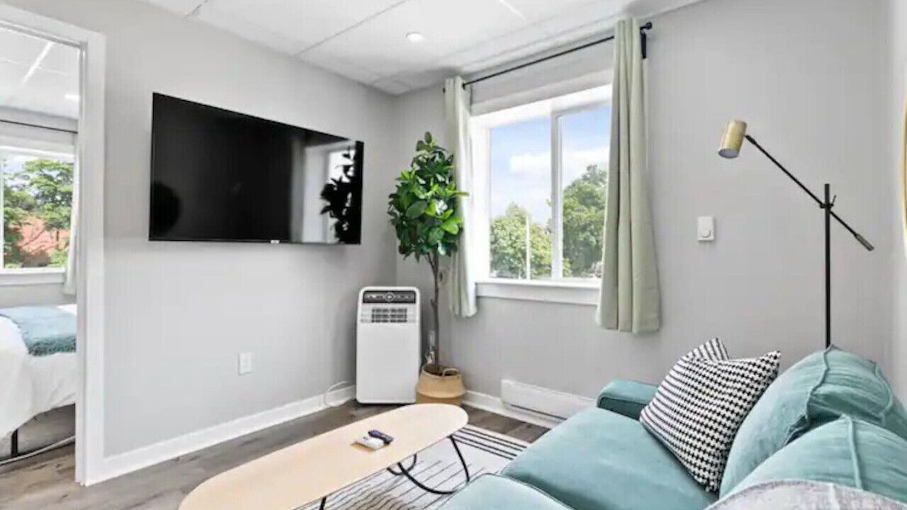 Photo of Bedroom in South Central