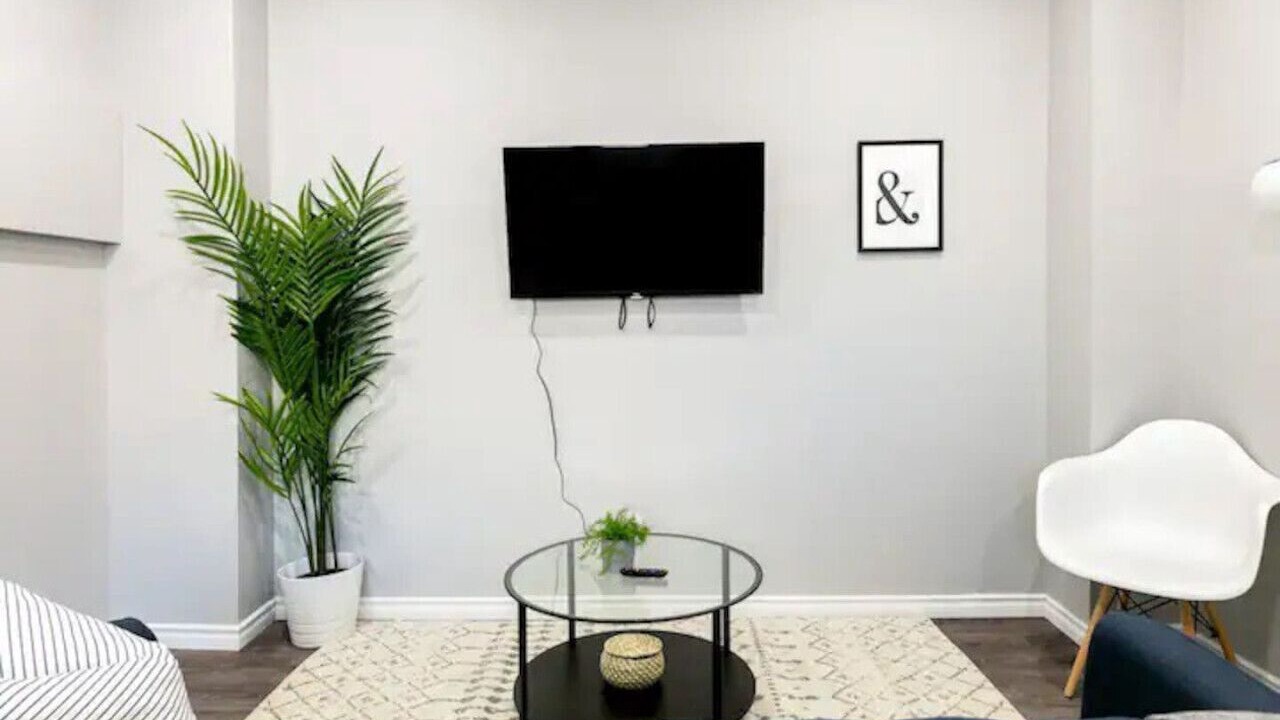 Photo of Bedroom in South Central