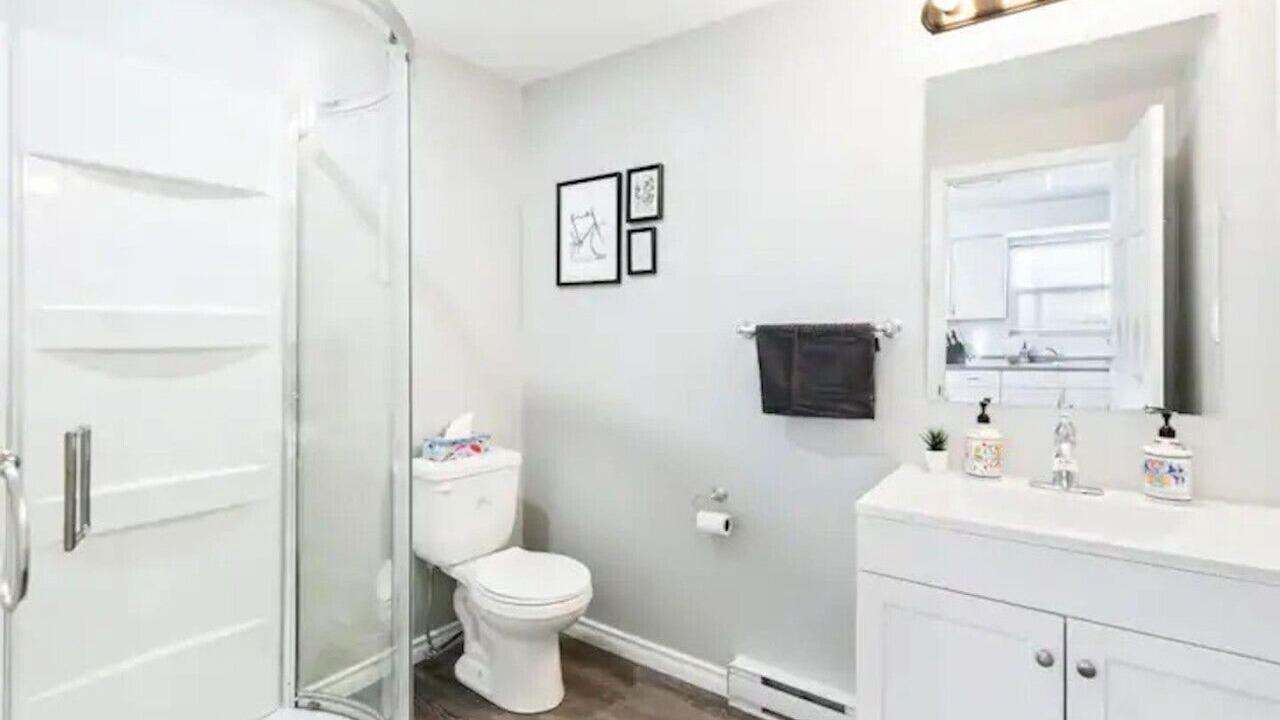 Photo of Bathroom in South Central