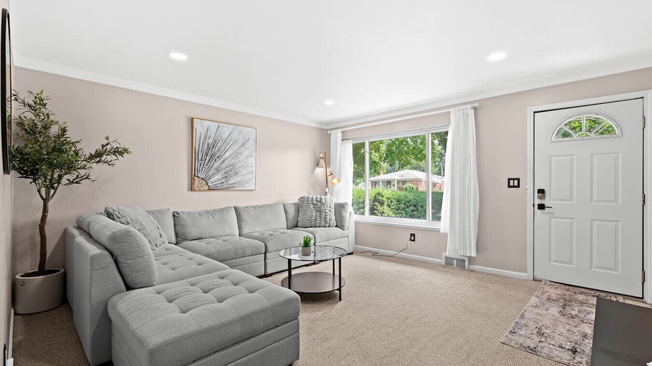 Photo of Livingroom in Taylor