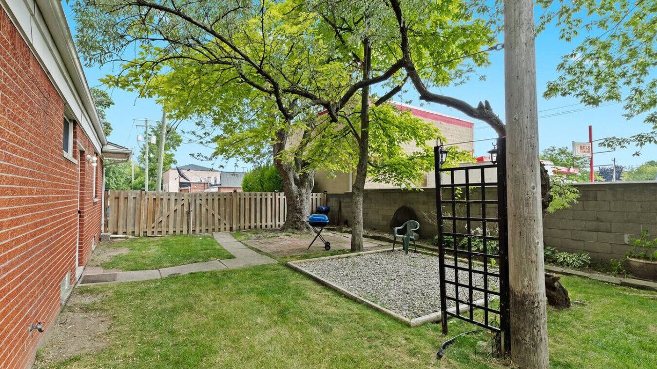 Photo of Outdoor in Taylor