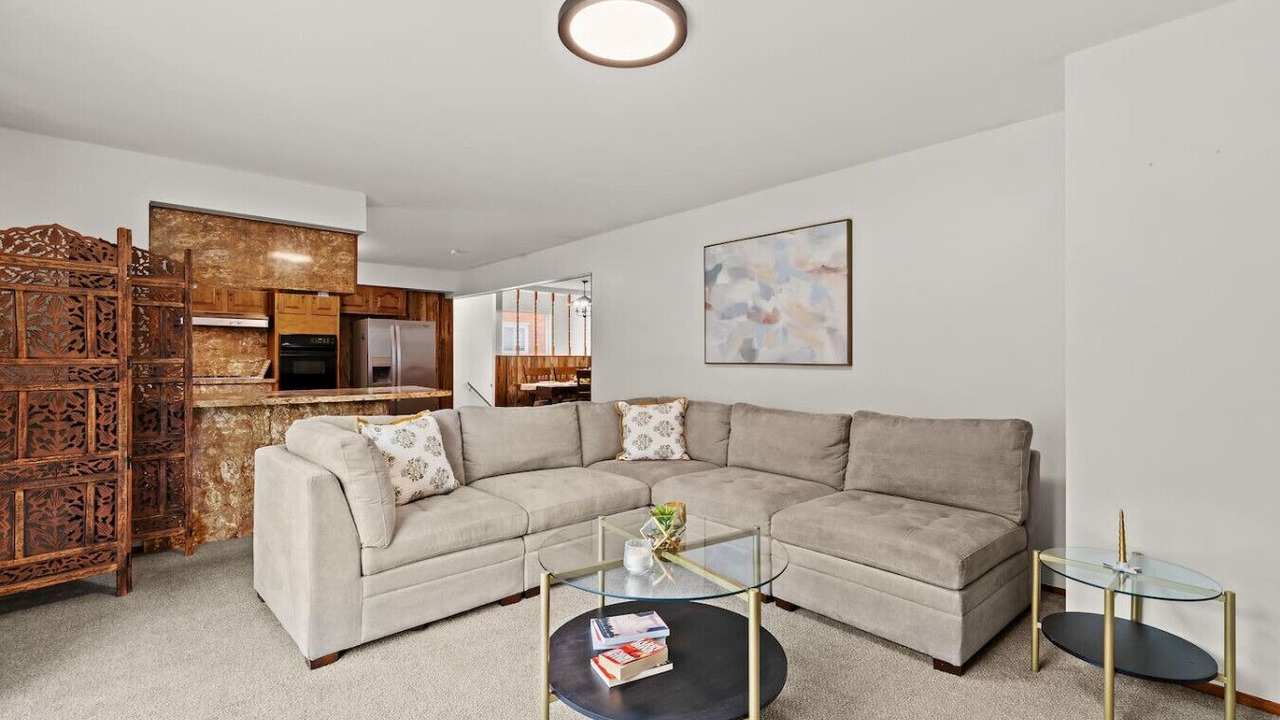 Photo of Livingroom in Dearborn Heights