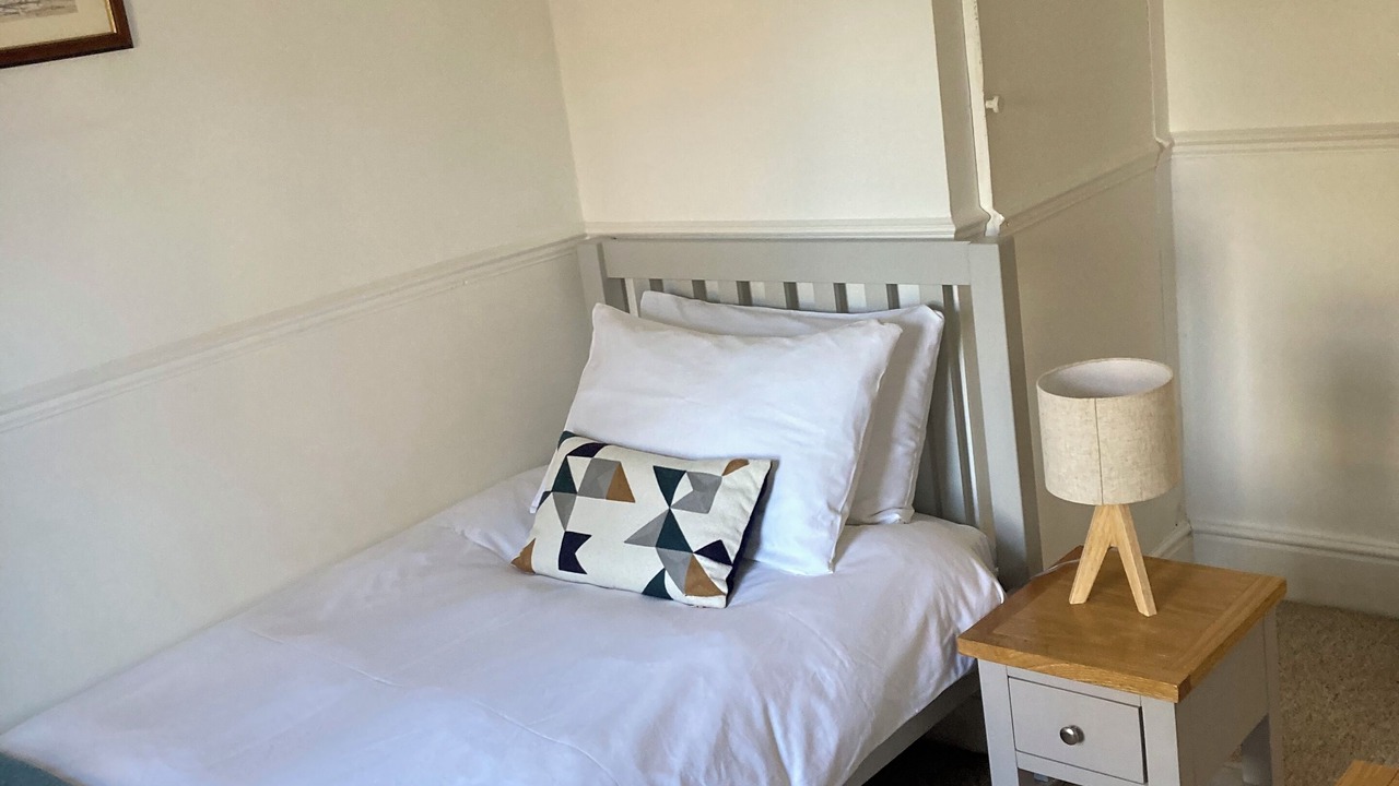 Photo of Bedroom in Colnbrook