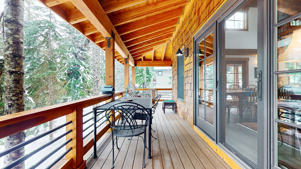 Photo of Outdoor in Snoqualmie Pass