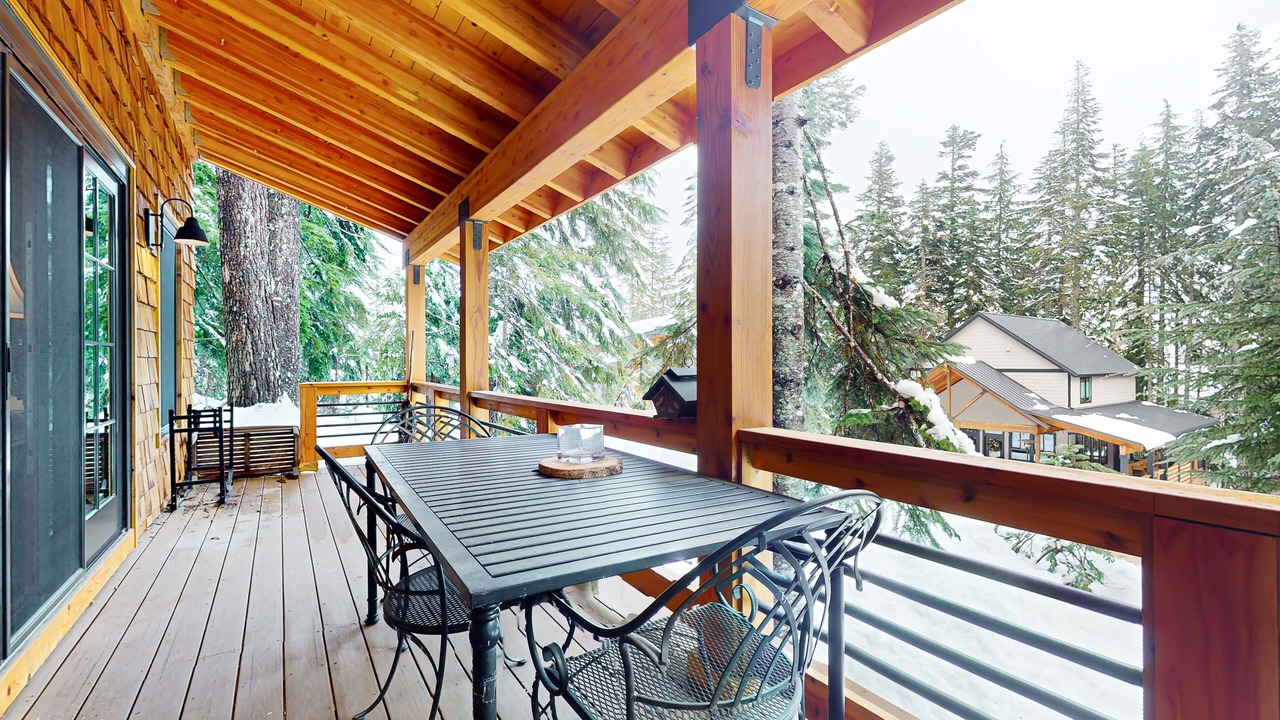 Photo of Outdoor in Snoqualmie Pass