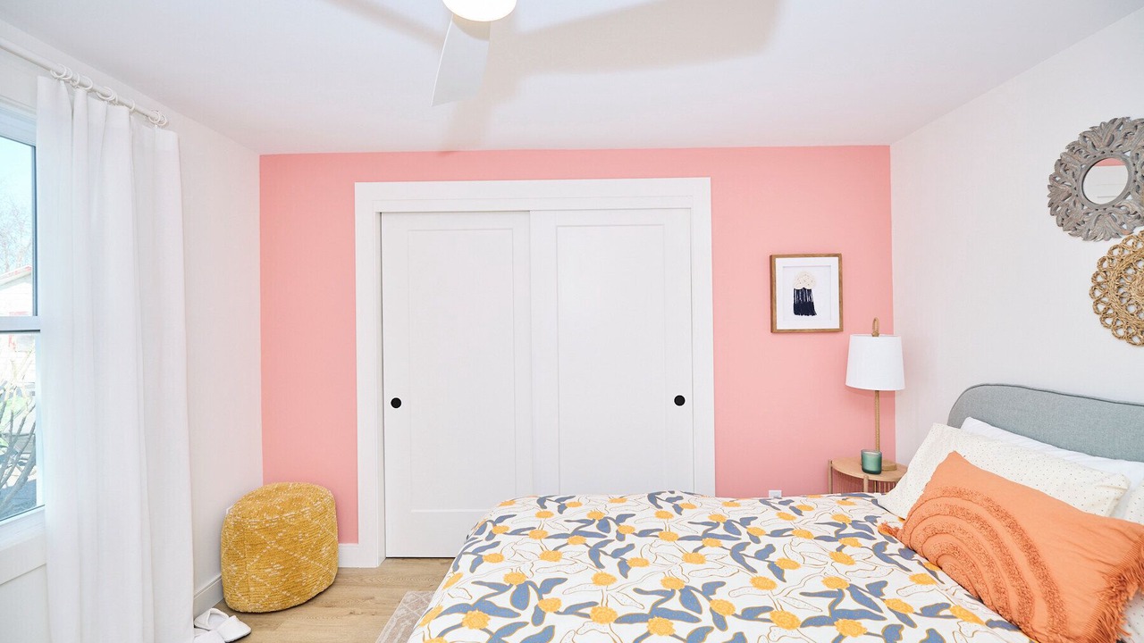 Photo of Bedroom in Crystal Beach