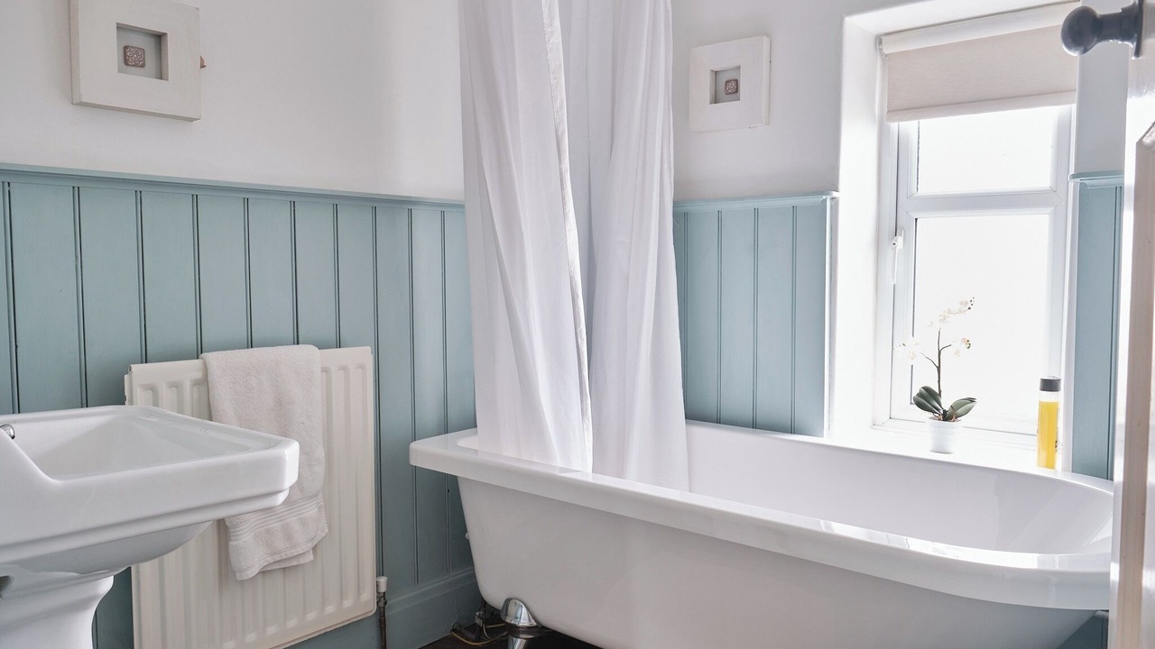 Photo of Bathroom in Youlgreave