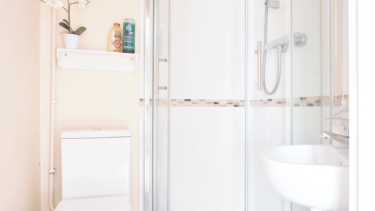 Photo of Bathroom in Youlgreave