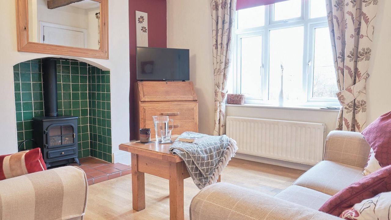 Photo of Livingroom in Youlgreave