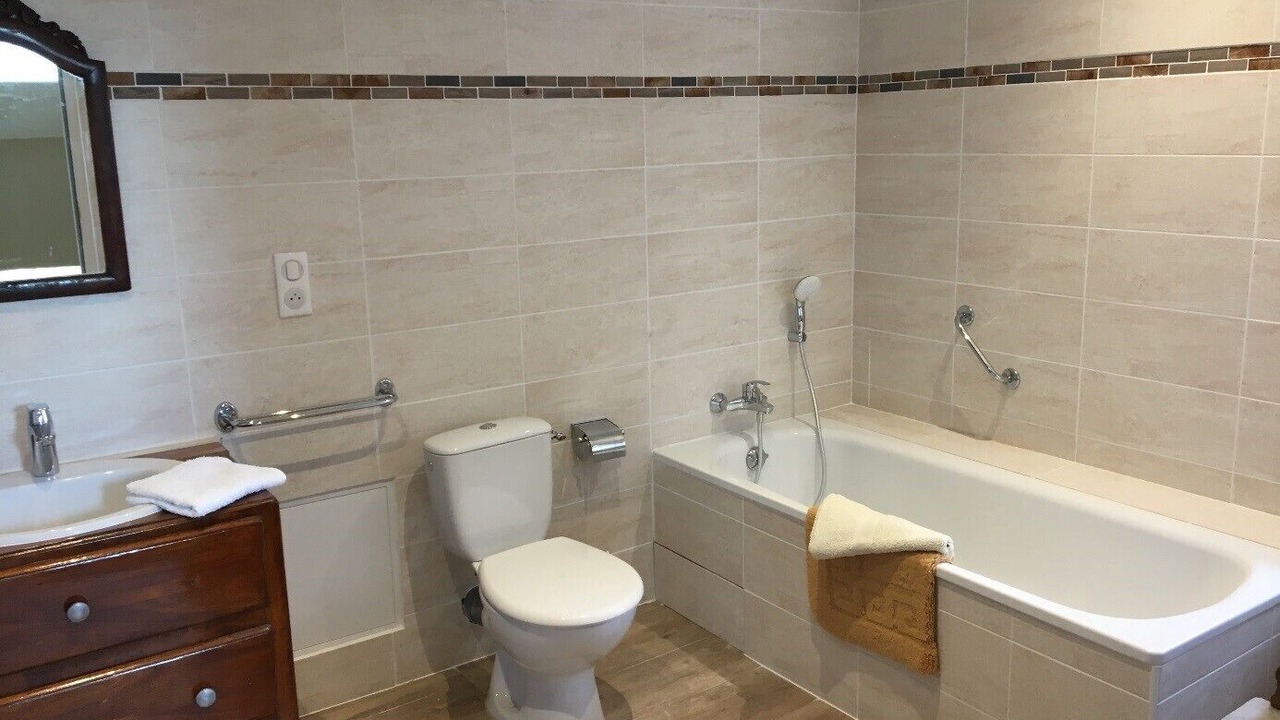 Photo of Bathroom in Ouzouer-sur-Trezee