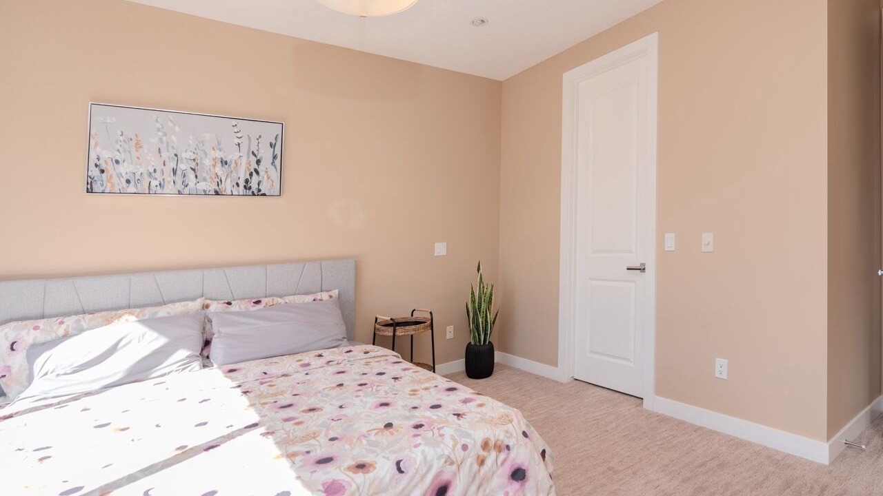 Photo of Bedroom in Banff Trail