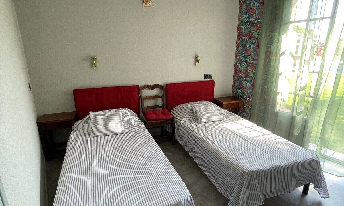 Photo of Bedroom in Lezignan-Corbieres