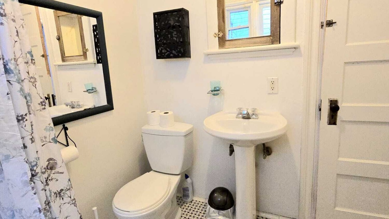 Photo of Bathroom in Glebe