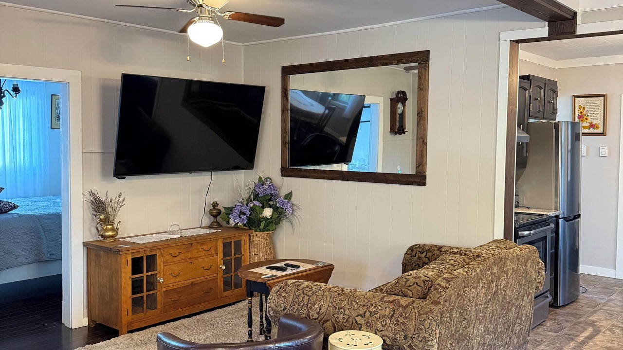 Photo of Livingroom in Castlegar