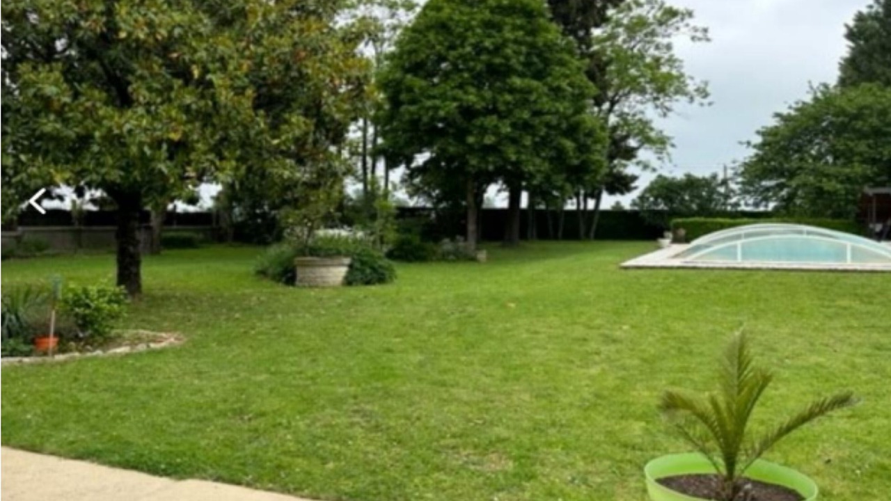 Photo of Outdoor in Coulon