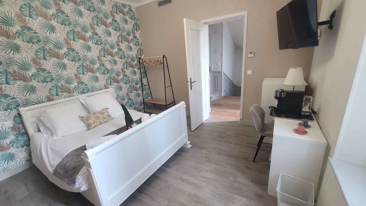 Photo of Bedroom in Coulon