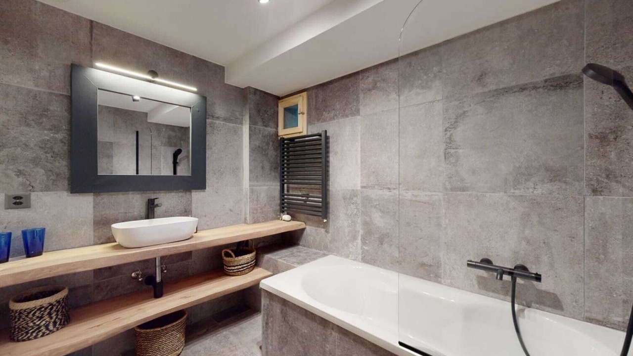 Photo of Bathroom in Granges