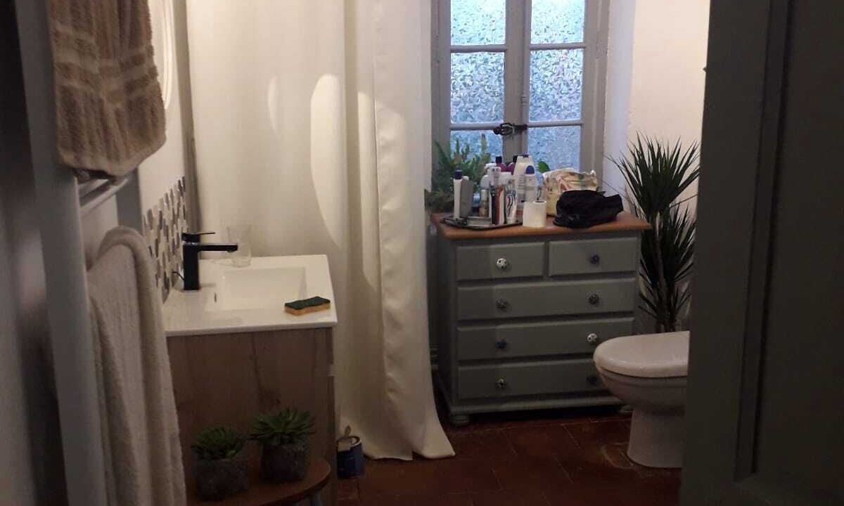 Photo of Bathroom in Capestang