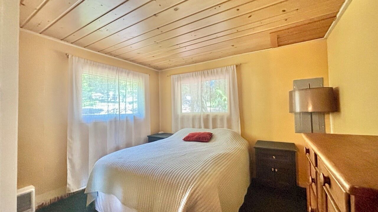 Photo of Bedroom in Worley