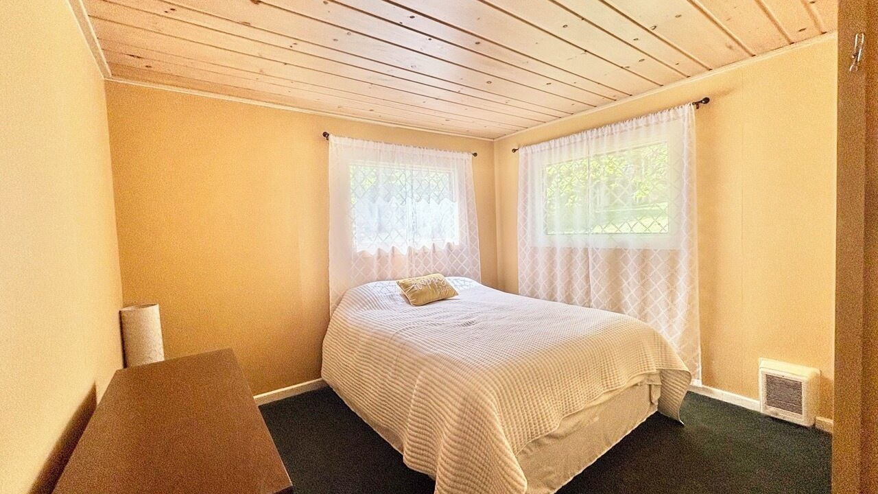 Photo of Bedroom in Worley