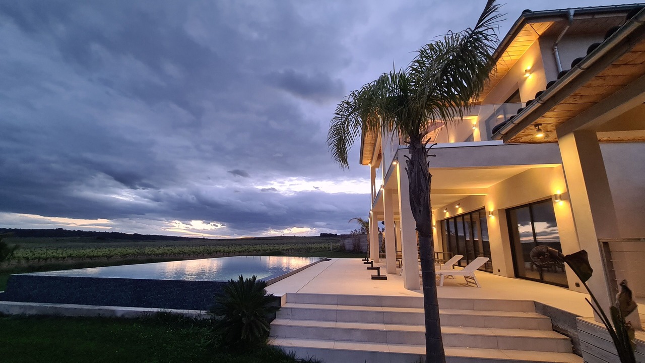 Photo of Patio Balcony in Plaissan