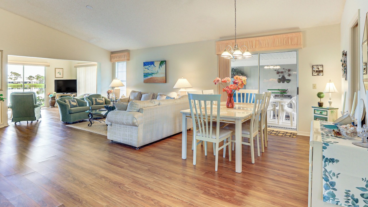 Photo of Livingroom in Plantation