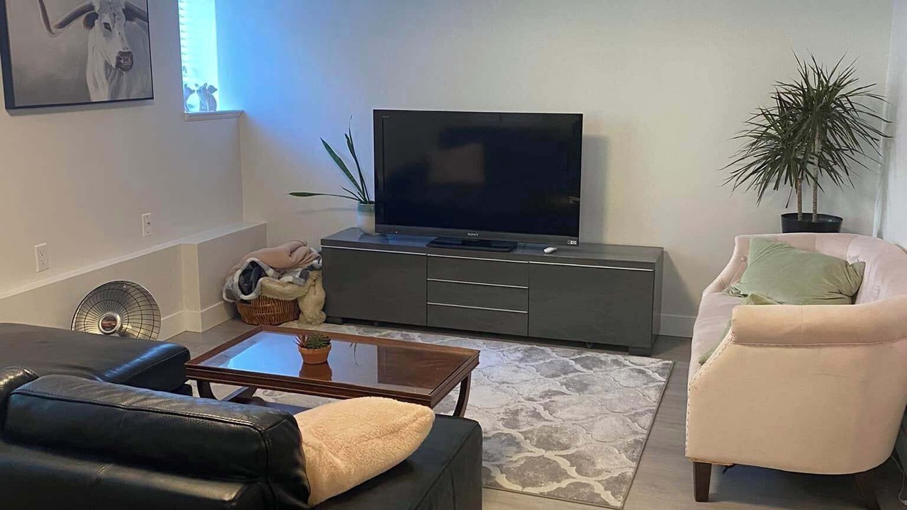 Photo of Livingroom in Langley