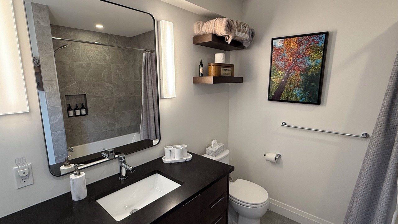 Photo of Bathroom in Grand Bend