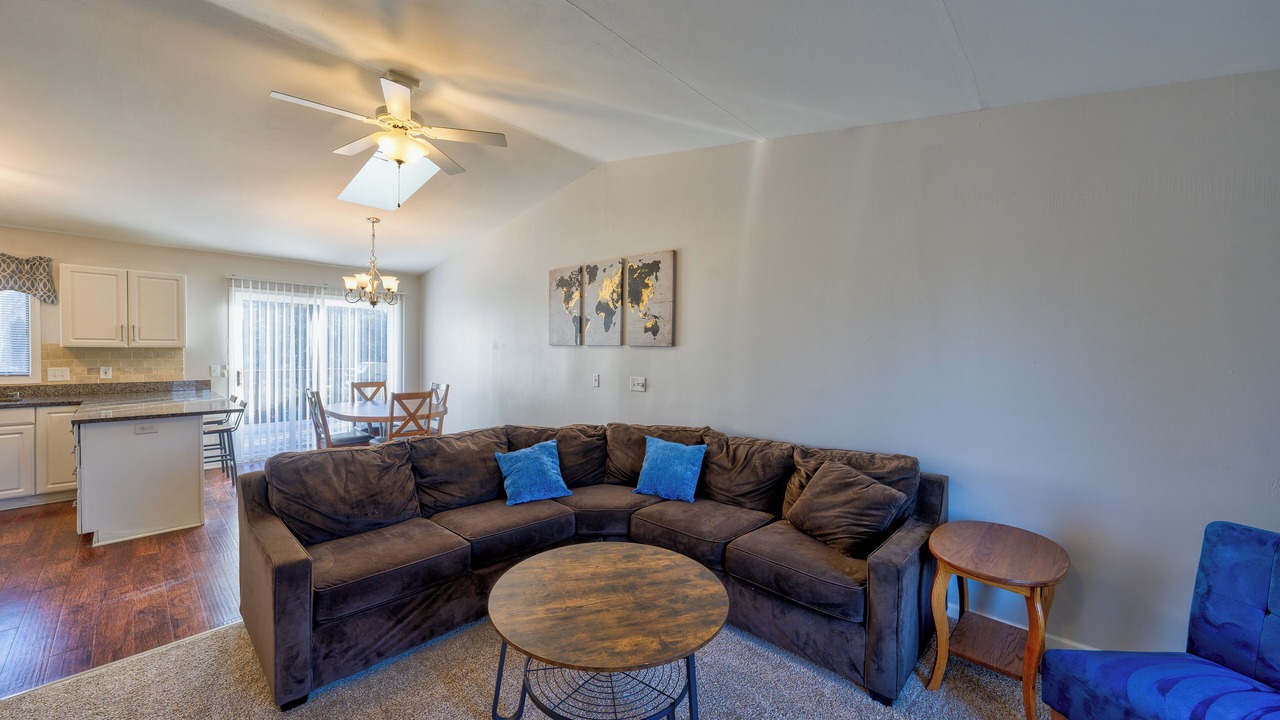 Photo of Livingroom in Village of Cottage Grove